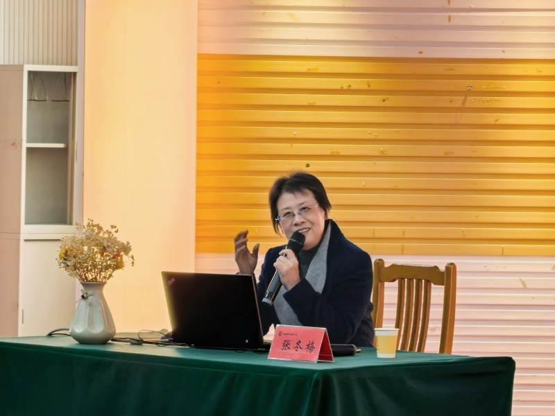 我校開(kāi)啟班主任談心談話(huà)專(zhuān)題培訓(xùn)新范式